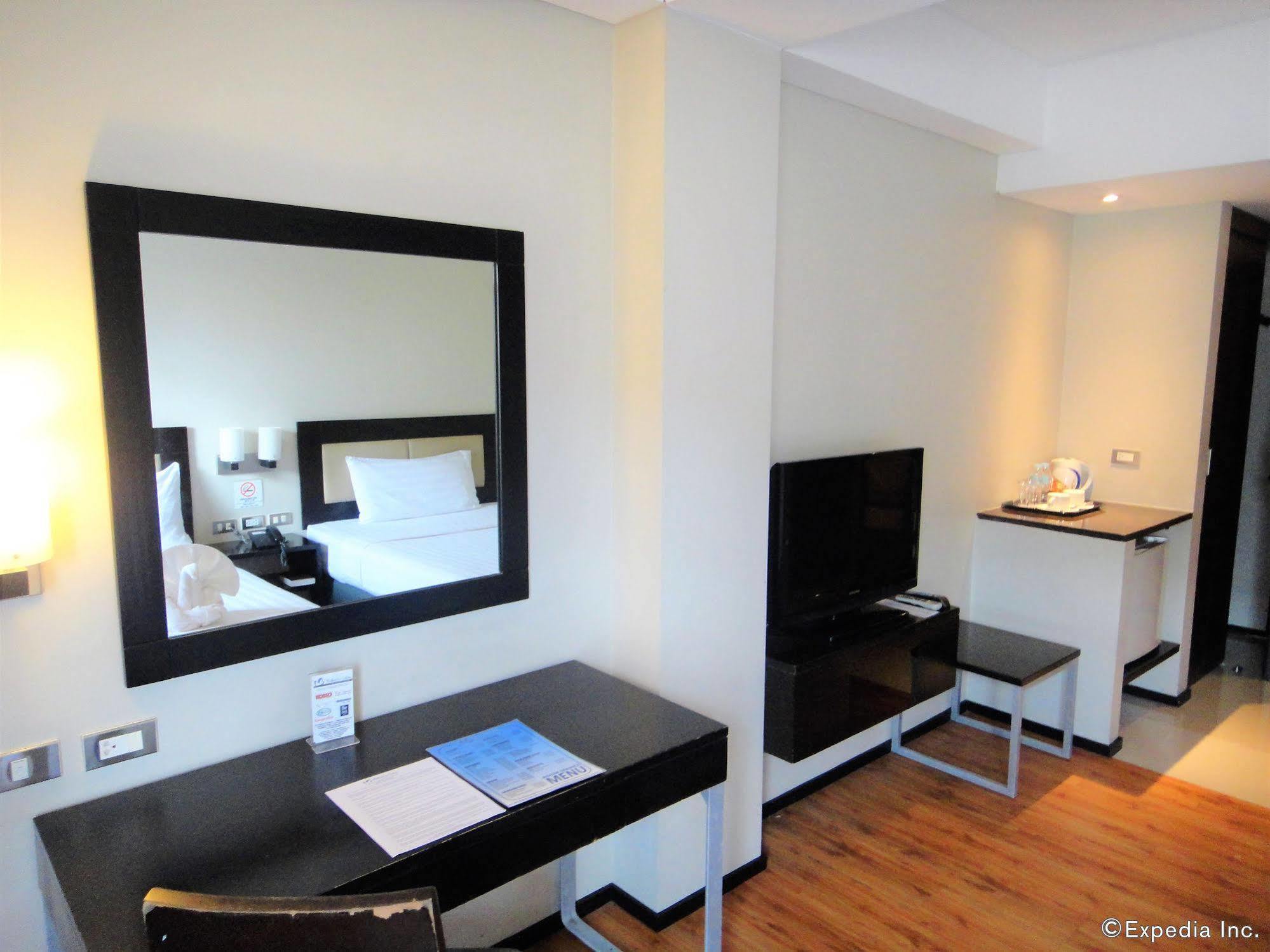 Mallberry Suites Business Hotel Cagayan de Oro Luaran gambar