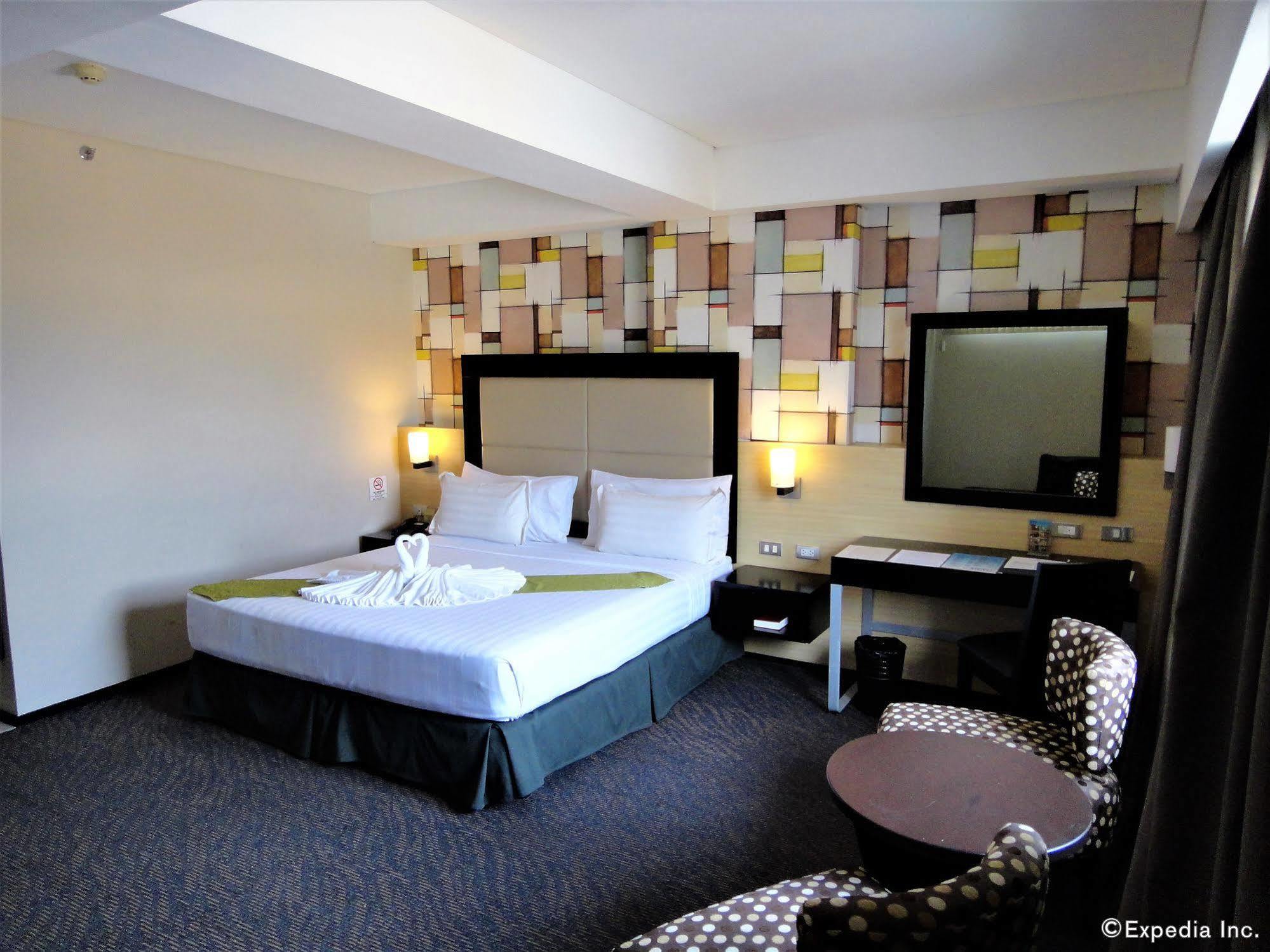 Mallberry Suites Business Hotel Cagayan de Oro Luaran gambar