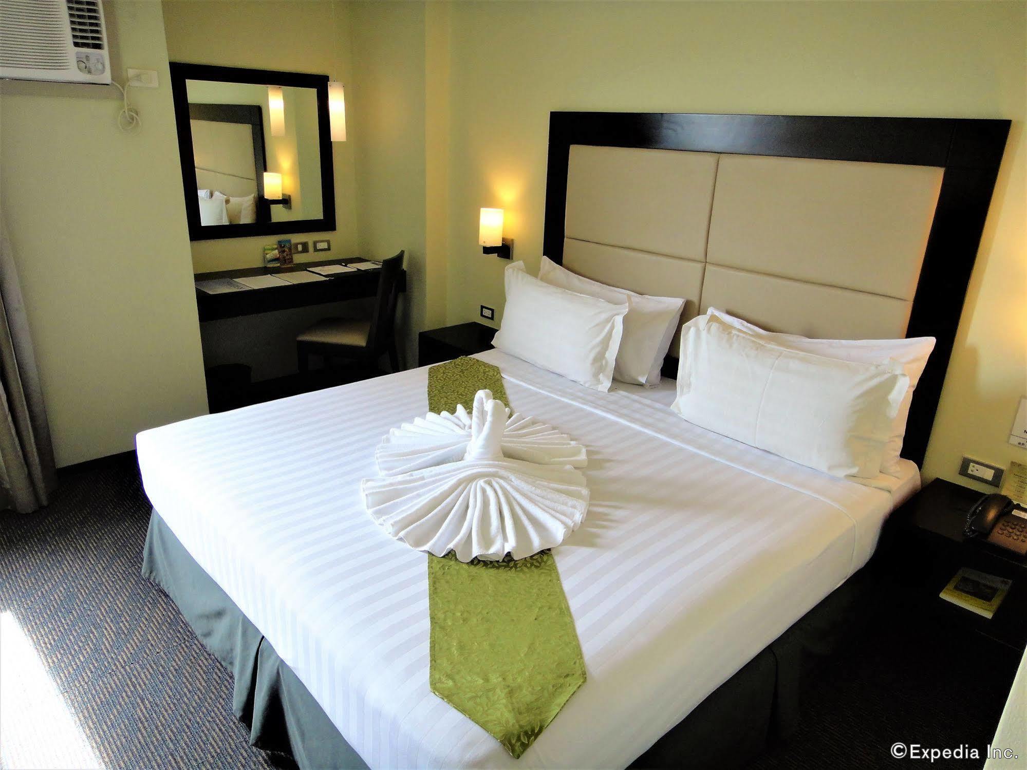 Mallberry Suites Business Hotel Cagayan de Oro Luaran gambar